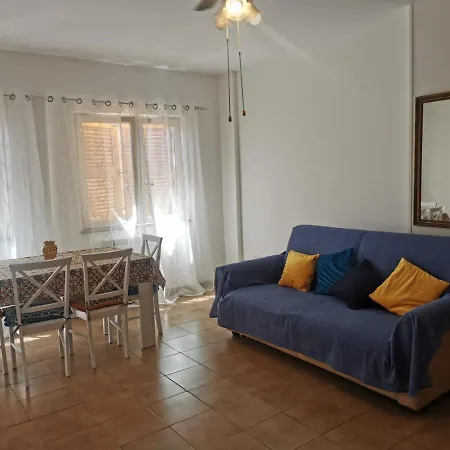 La Piazzetta Daire Nettuno